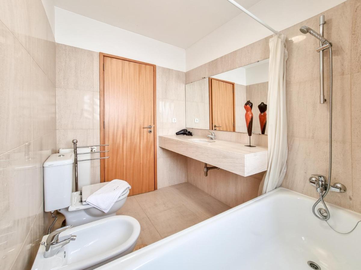 Sweet Living Viana - City Centre Apartment With Garage Viana do Castelo Eksteriør bilde