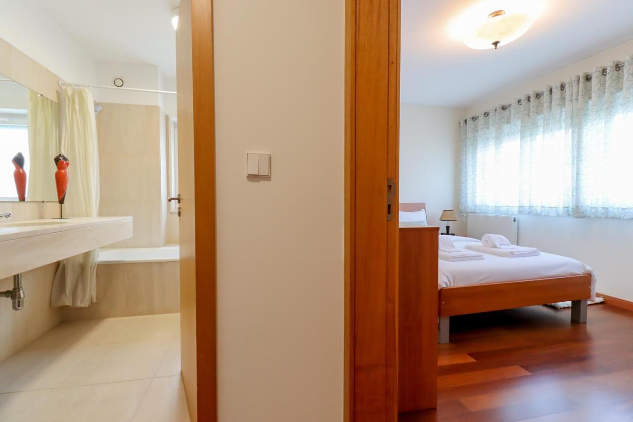 Sweet Living Viana - City Centre Apartment With Garage Viana do Castelo Eksteriør bilde